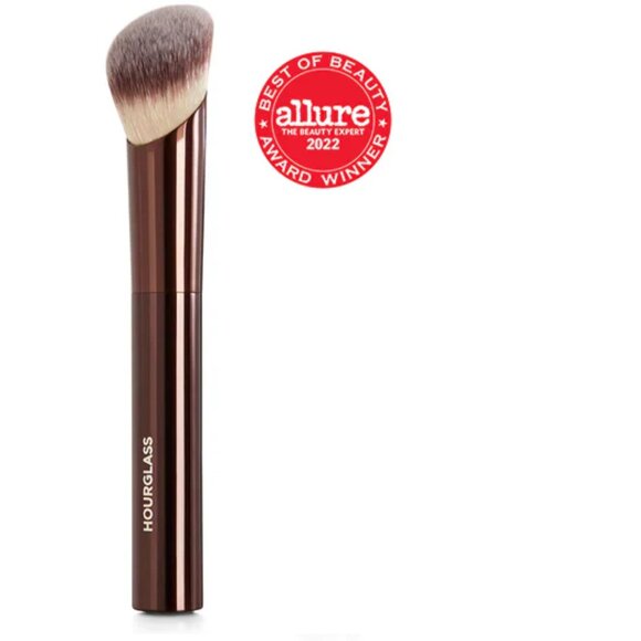 NIB ✅ Hourglass Ambient SOFT GLOW Foundation Brush ✨ NEW IN BOX